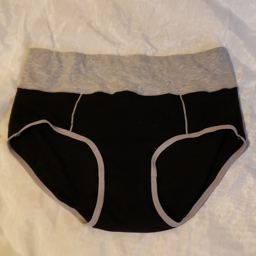 Wirarpa Black Panty Sz S